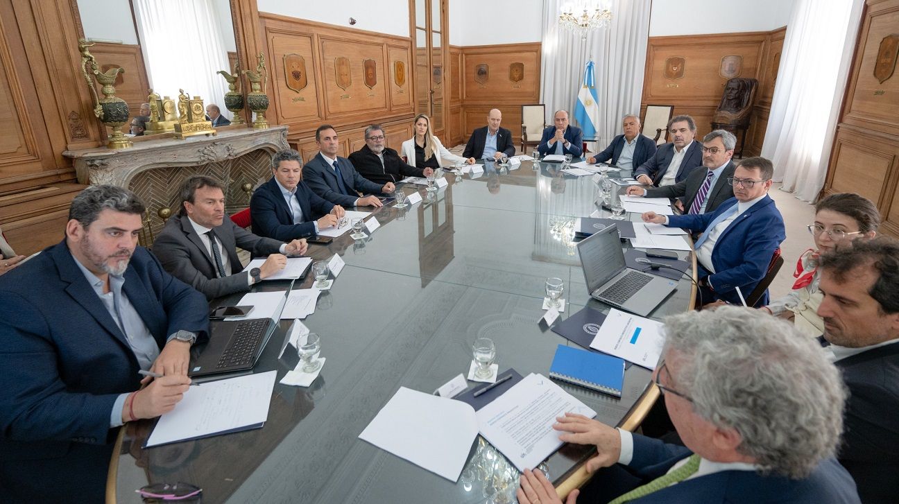 Cómo es la reforma laboral de Javier Milei que pone en alerta a los gremios