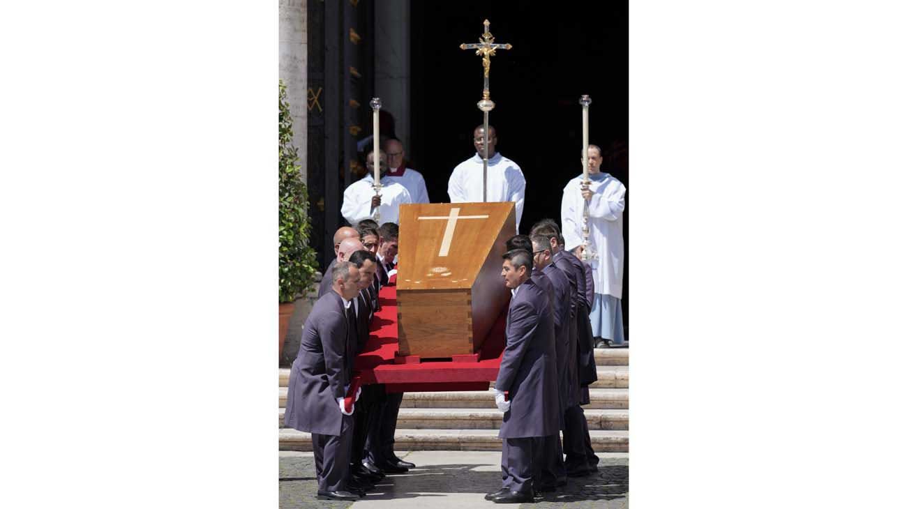 Un año sin Francisco: lo que quedó del desorden
