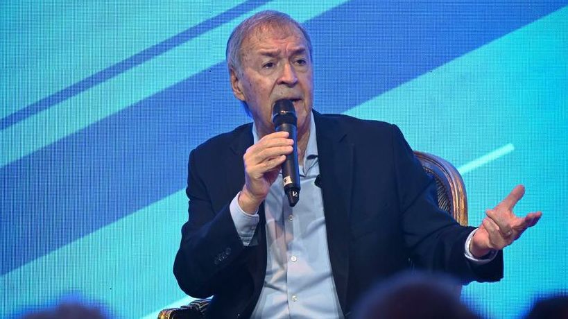 Schiaretti: "Ningún gobierno puede ser exitoso si las familias no llegan a fin de mes"