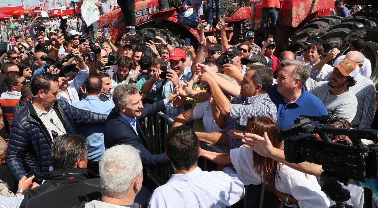 Mauricio Macri le pide al campo "rascar la olla para volver a sembrar"