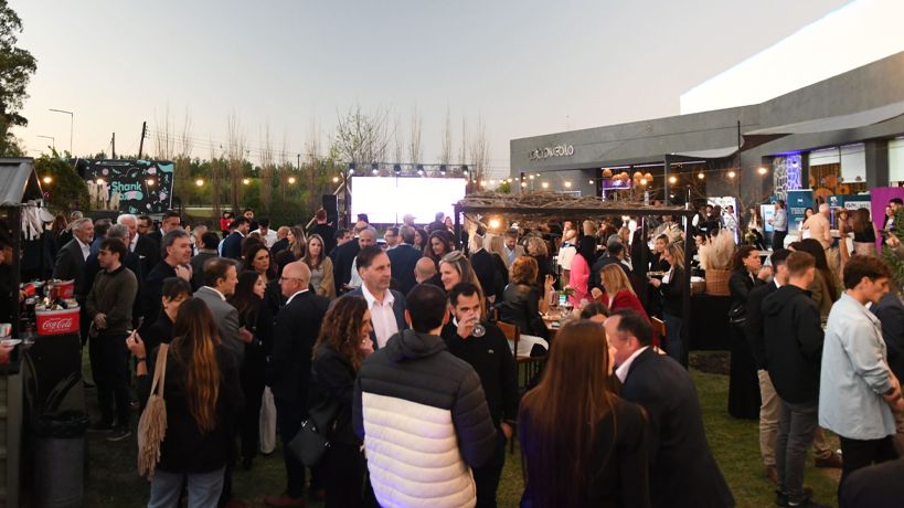 Super NET 2025: networking, glamour e innovación en el evento empresarial más exclusivo de Córdoba