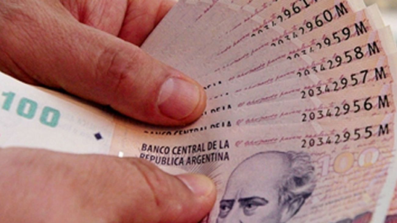 Efectivo y con promos: la forma que buscan los argentinos para hacer las compras navideñas