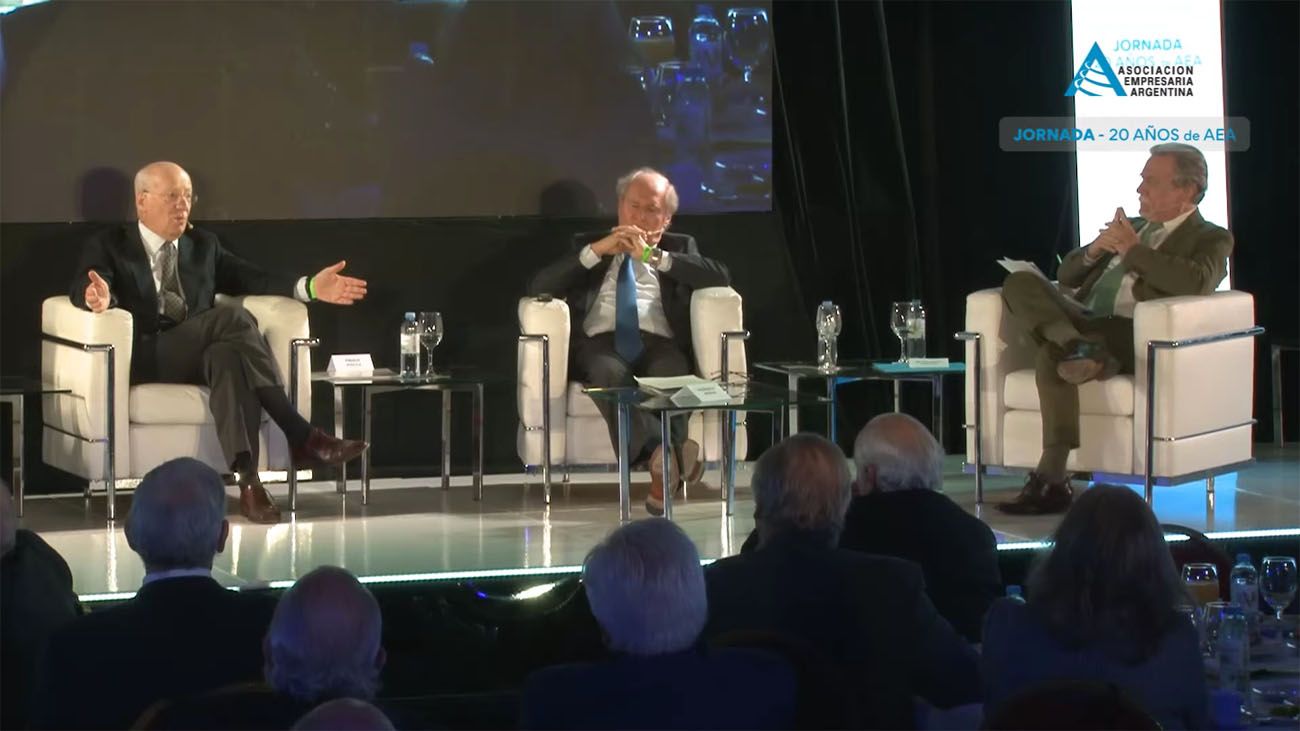 Coletazos de AEA, cuando los empresarios dejaron el "off" para pasar al "on"