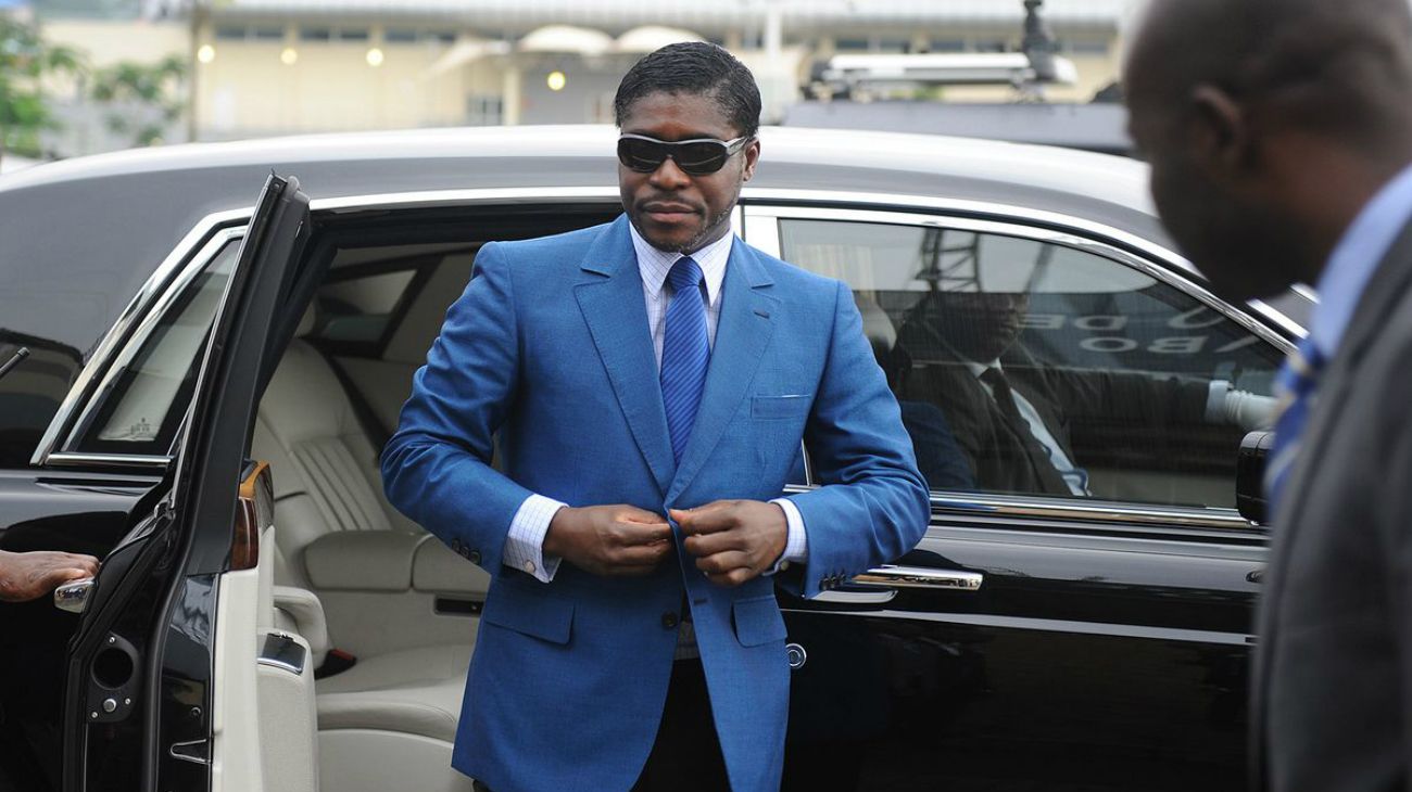 Relojes, autos, Instagram: la lujosa vida del hijo de un dictador africano