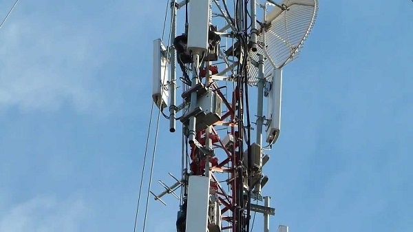 El ENACOM regularizó 179 licencias radiales de FM de todo el país