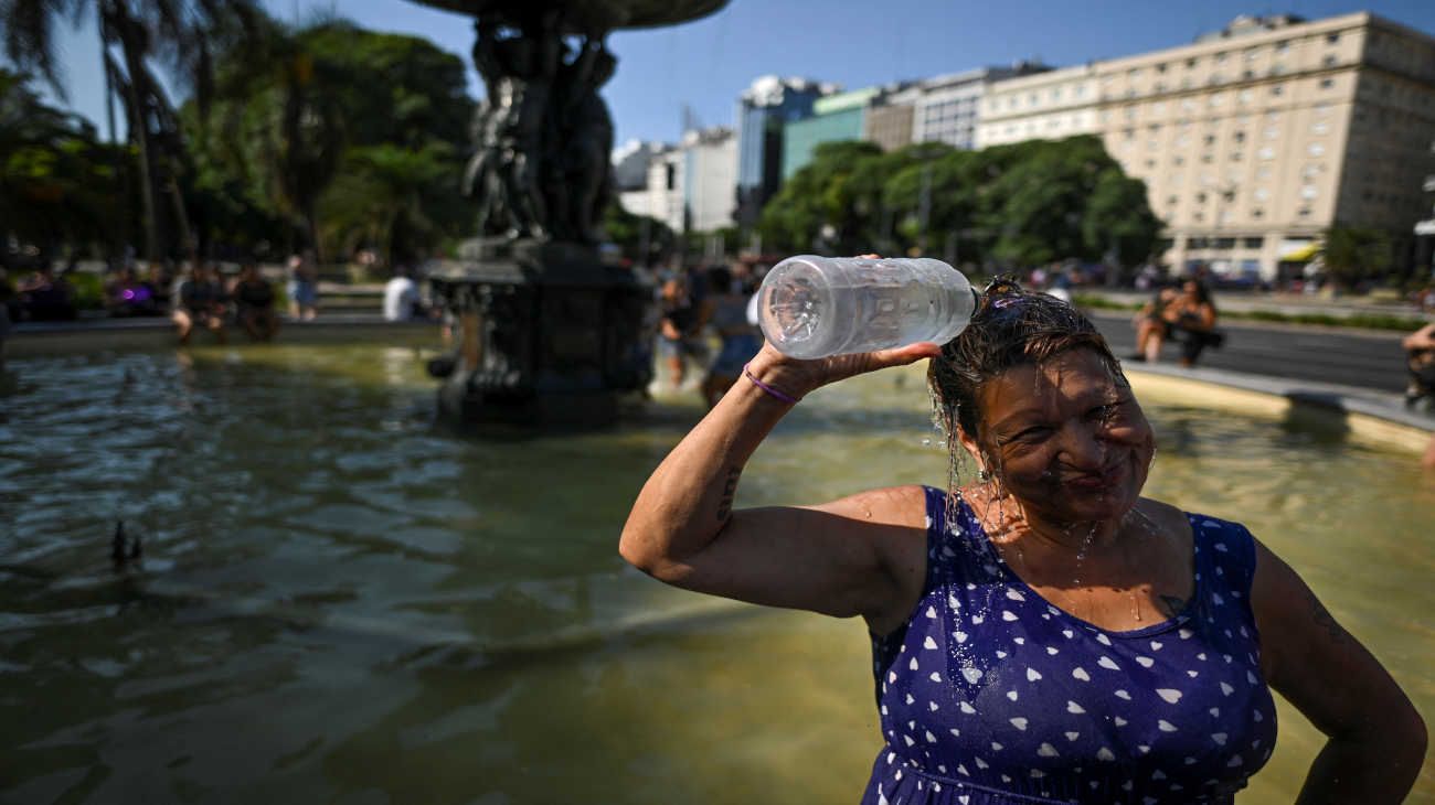Arde la Ciudad de Buenos Aires: cómo estará el tiempo hoy, el fin de semana y cuándo llega la lluvia