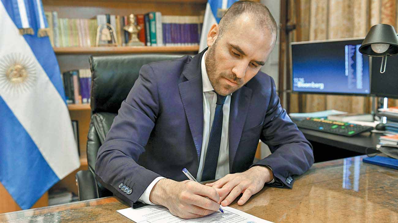 Dólar blue sin tregua, pero no prevén una megadevaluación pos electoral