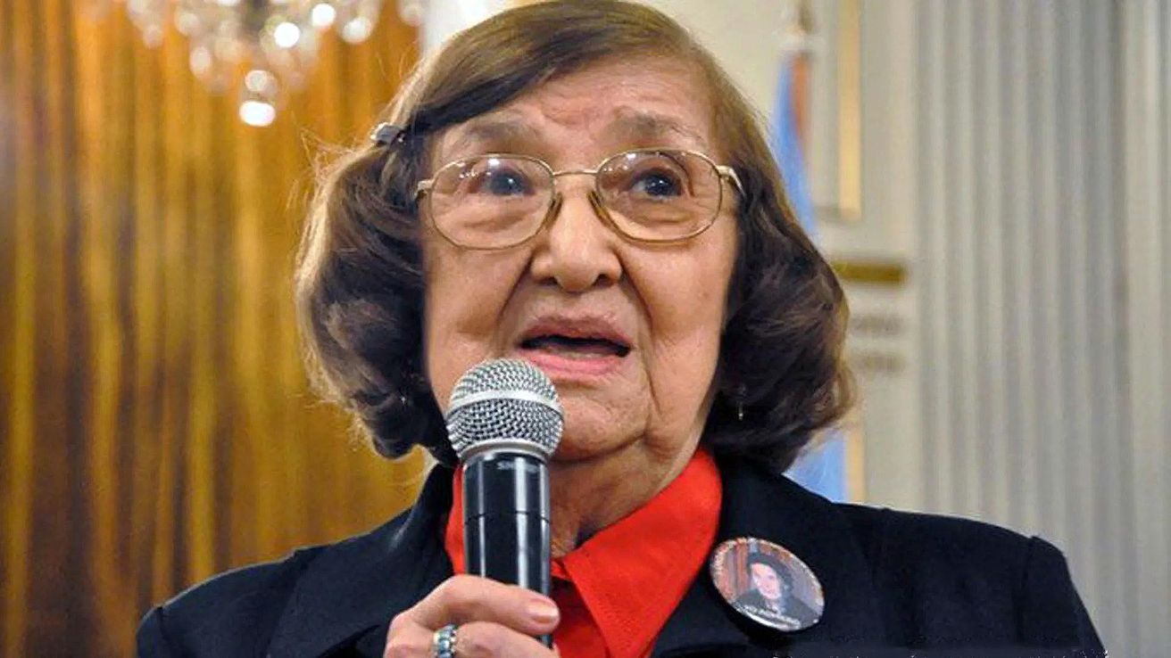 Murió Elena Tchalidy, histórica referente feminista y amiga de Alicia Moreau de Justo