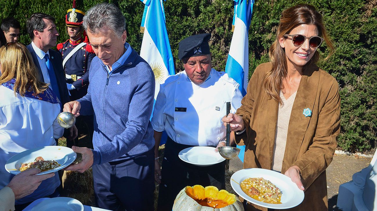 Macri compartió un locro en Olivos y llamó a "derrotar la pobreza"
