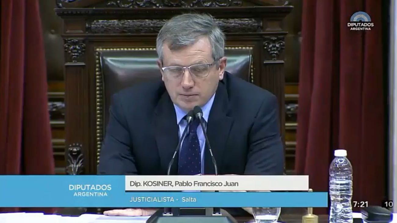 El reconocimiento a Emilio Monzó que lo llevó a emocionarse