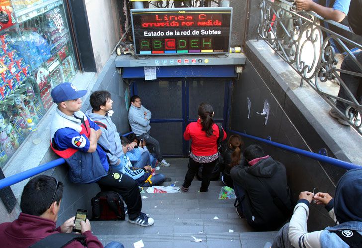 Paro sorpresivo en la Línea C de subte