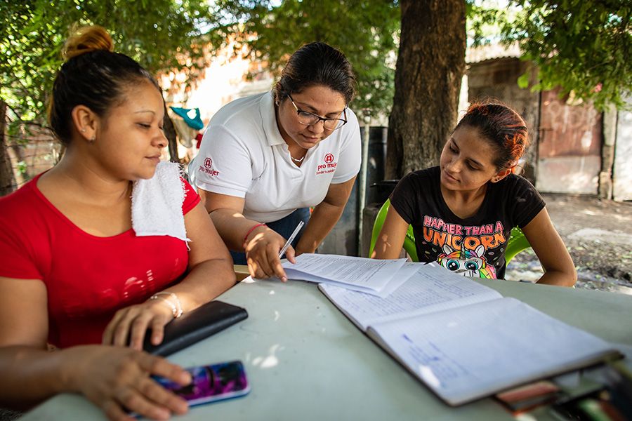 Pro Mujer Argentina: cómo funciona la organización que asiste a emprendedoras