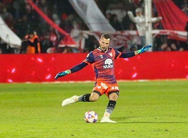 Roffo, el arquero que ilusiona en Instituto