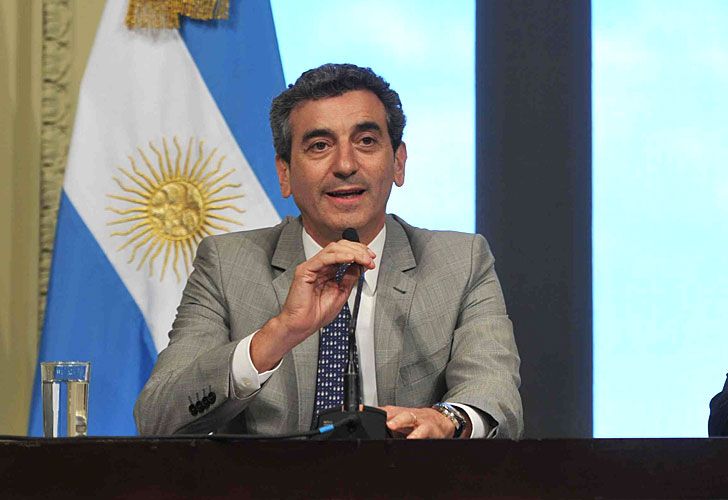 Randazzo retó a la oposición por su silencio ante los saqueos