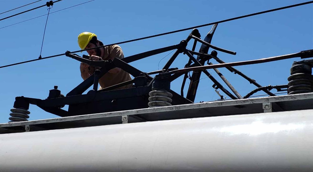 Otra vez el Tren Roca: una explosión en Tolosa dejó a miles de pasajeros varados