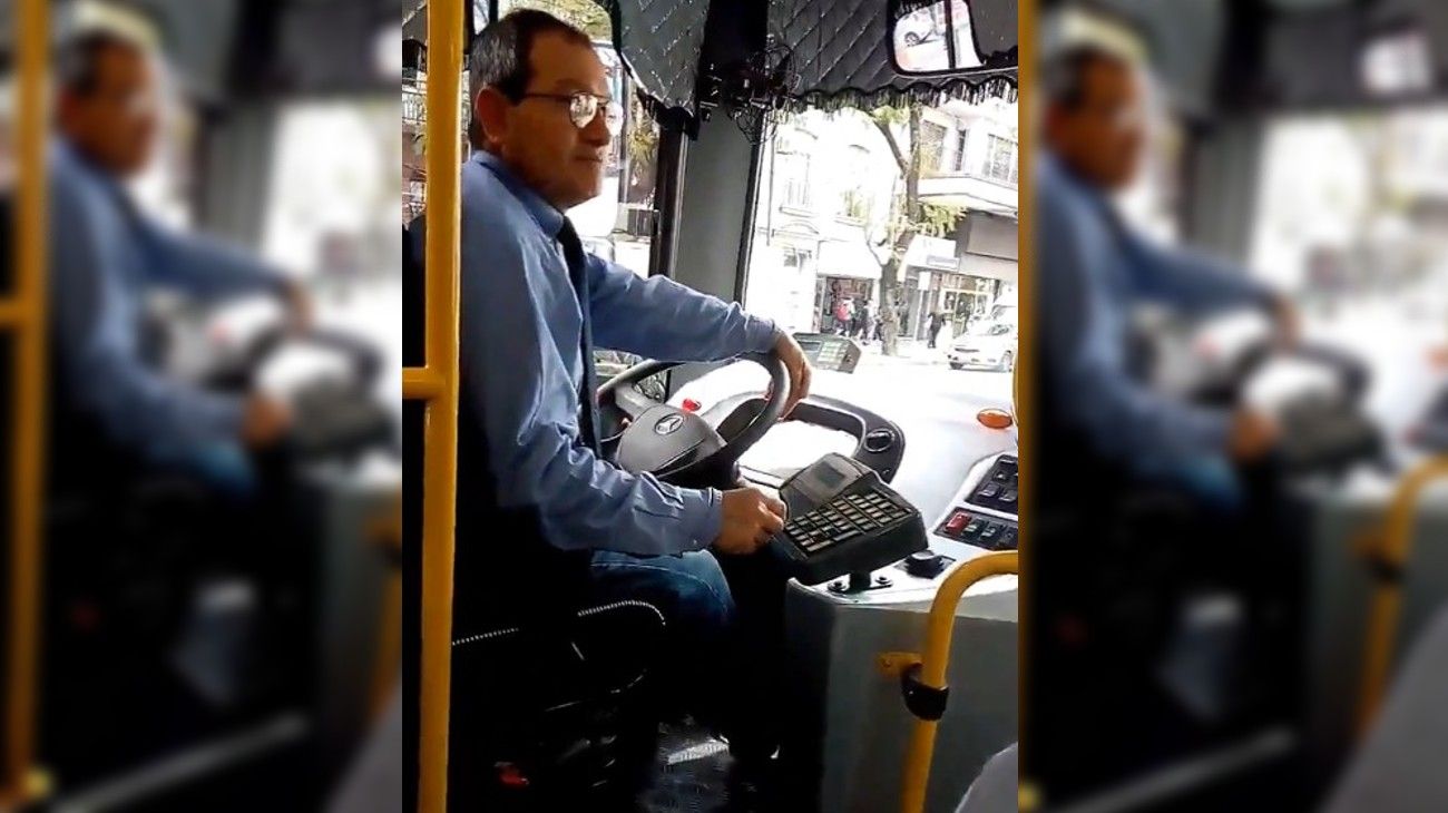 Quién es Rogelio López, el chofer de la línea 152 que canta las paradas
