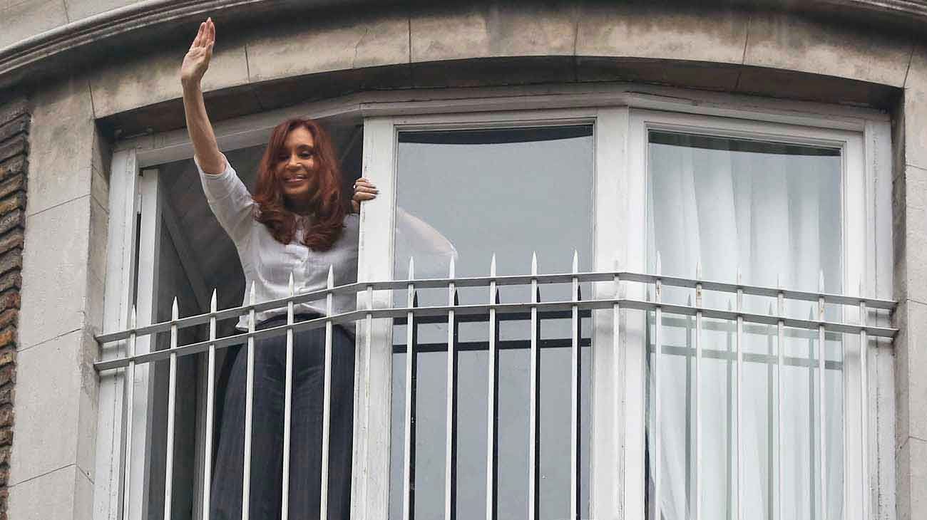 Investigan nexos de la “vecina” con los agresores