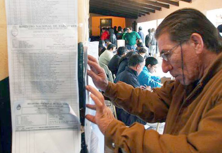 Santa Fe y Mendoza eligen sus candidatos en las PASO provinciales