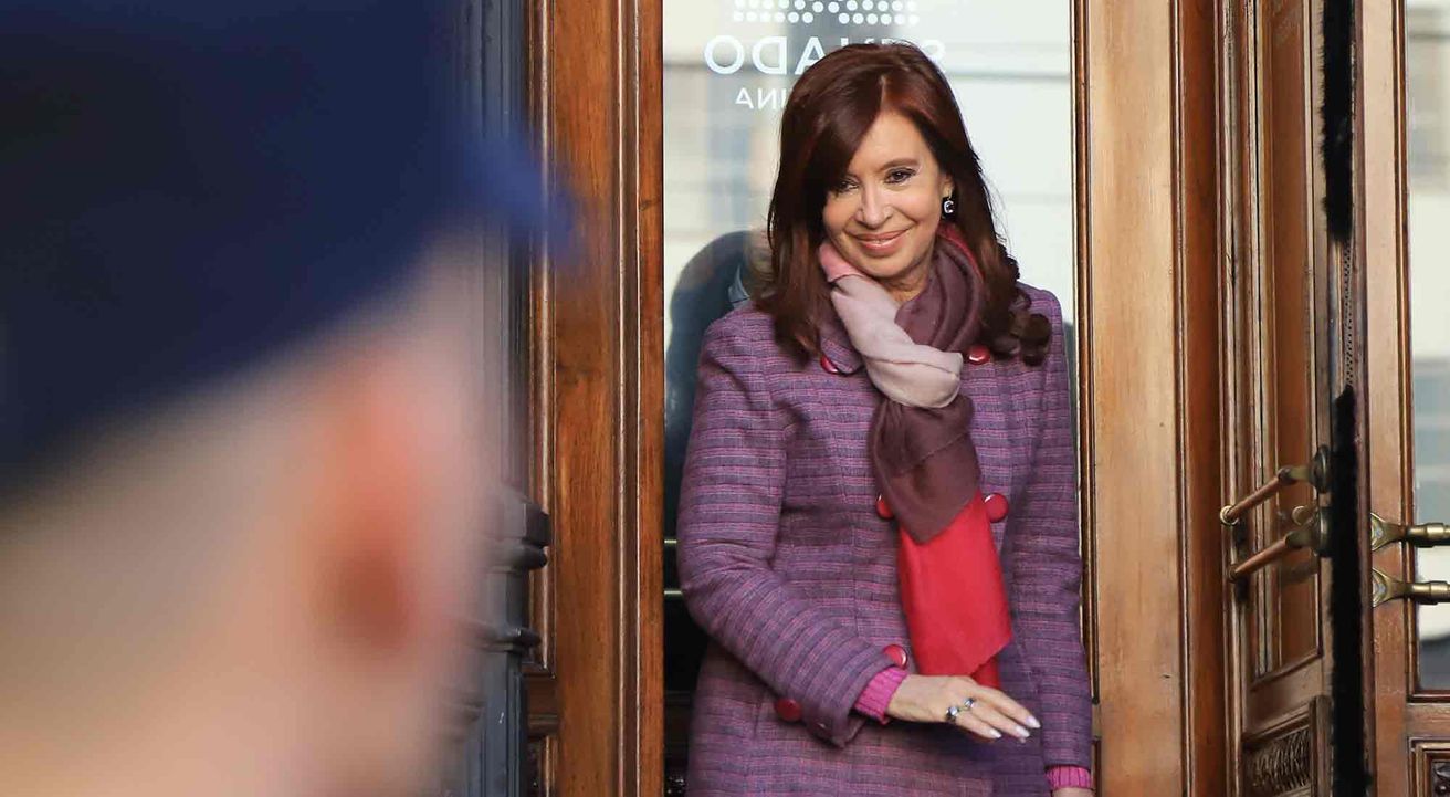 Cómo justificó Cristina Kirchner su ausencia en la próxima audiencia del juicio por la obra pública