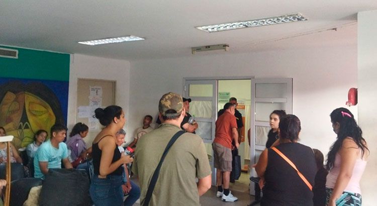 Dengue en Córdoba: guardia saturada en el Hospital Rawson y mucha demora