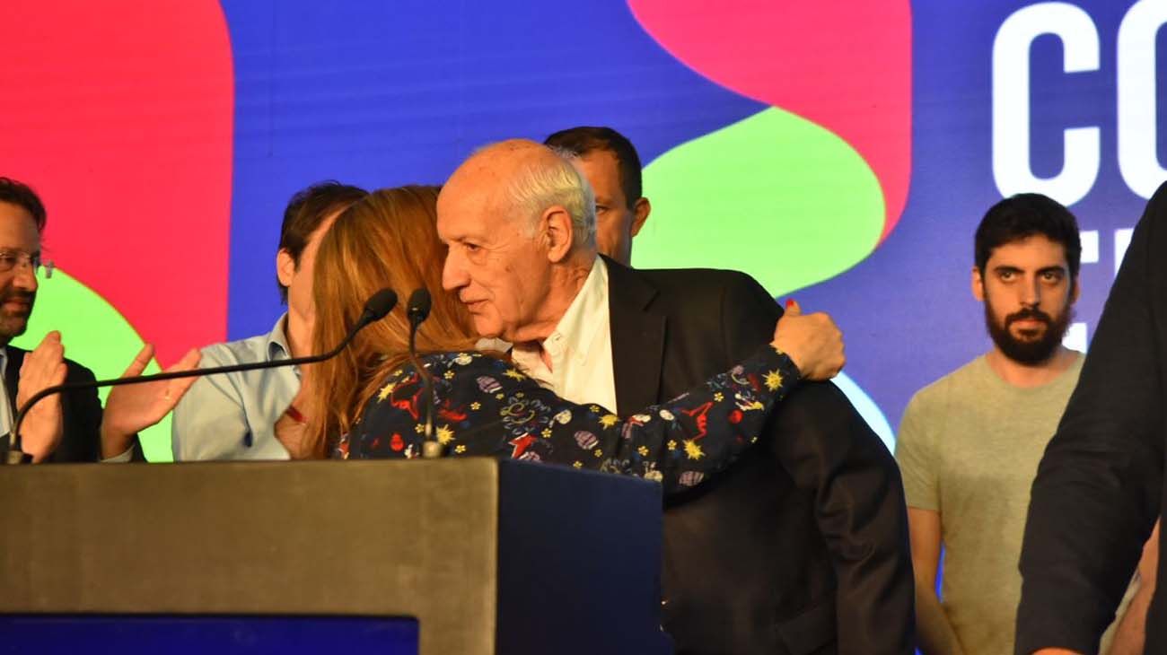 Lavagna anunció que llamará a Alberto y habló de un gobierno de "unidad nacional"