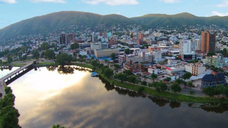 Afirman que la mitad de los alojamientos de Villa Carlos Paz está en “negro”