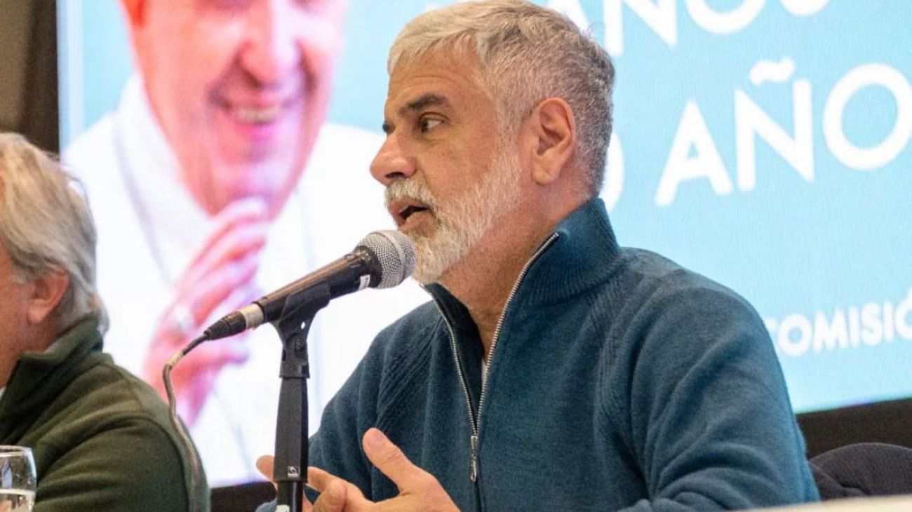 Feletti: "Caputo nunca hace lo que tiene que hacer que es acumular reservas en el Banco Central"