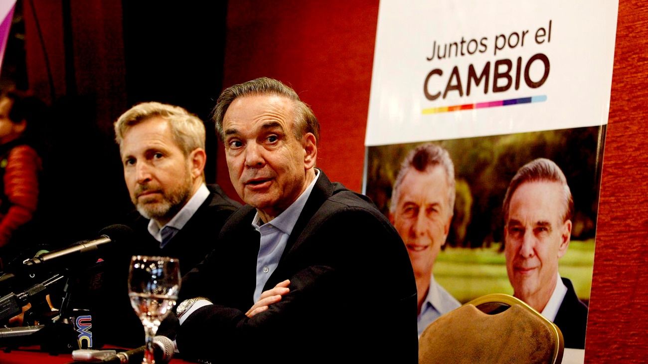Pichetto: "Hay que ir dejando atrás la política de planes"