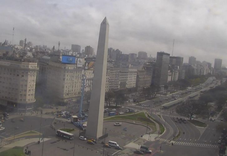 Después de dos semanas, el Obelisco recuperó su punta