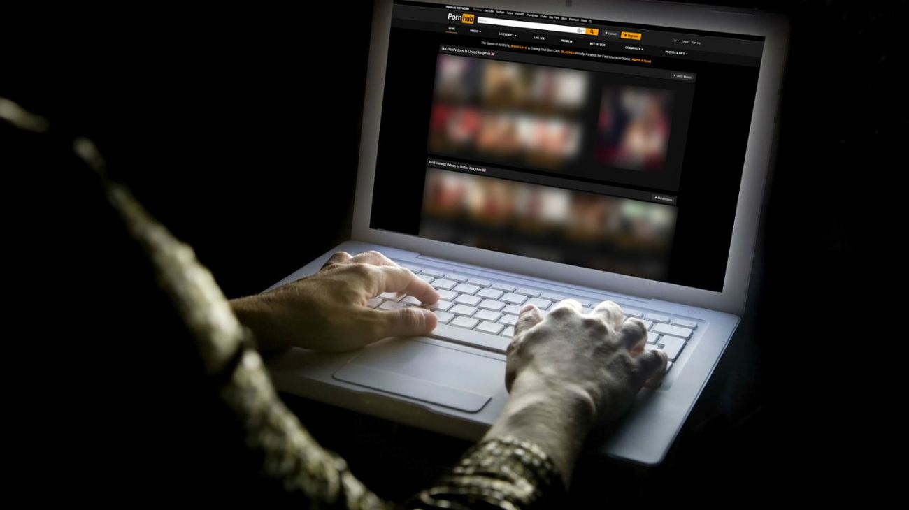 Cómo logró un grupo de hackers rusos robar US$30 millones usando PornHub