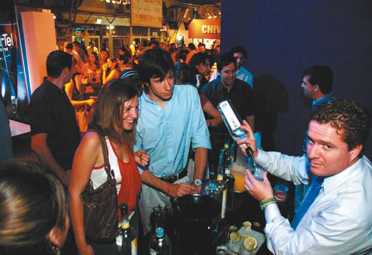 El diálogo con los hijos es clave para reducir el consumo de alcohol