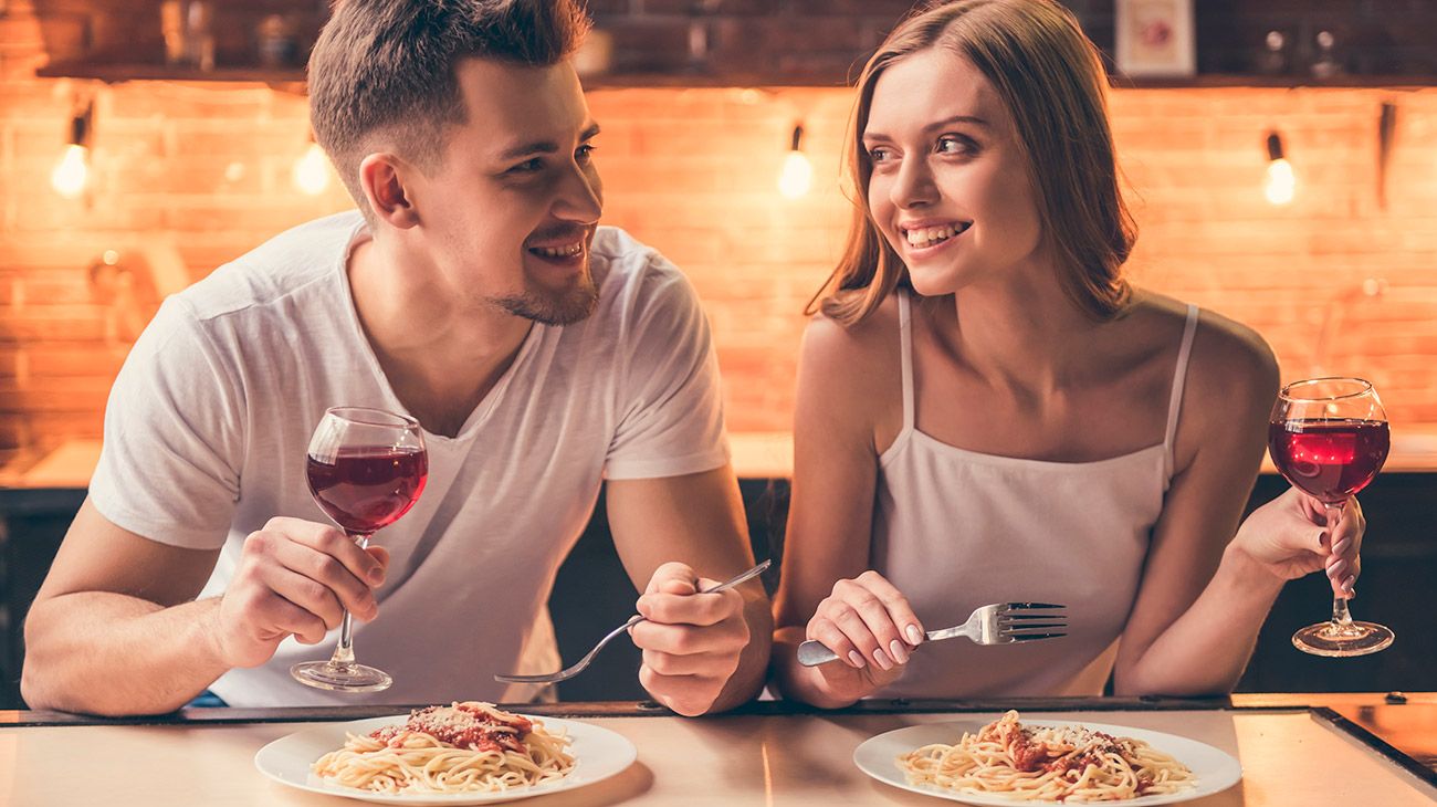 Perfil te propone desconectarte de las redes sociales durante la cena