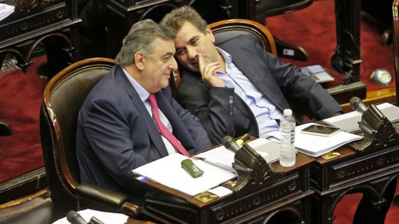 Vacunatorio VIP: JxC quiere interpelar a Santiago Cafiero y Carla Vizzotti y busca transparentar el proceso