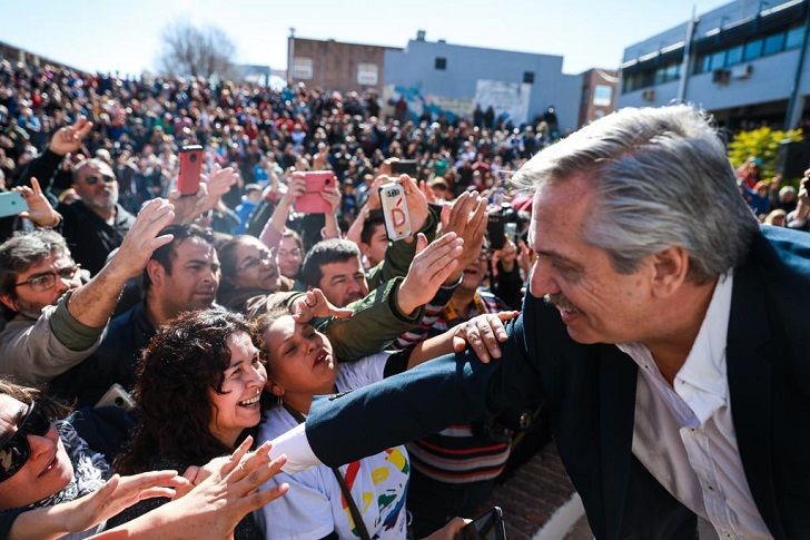 Fernández sube la apuesta: cierre de campaña en Forja sin Cristina