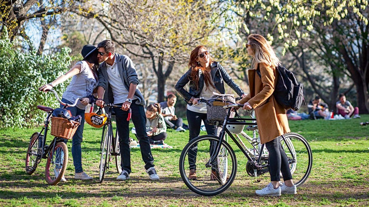 Pasar de auto a bicicleta reduce emisiones de transporte en 67%