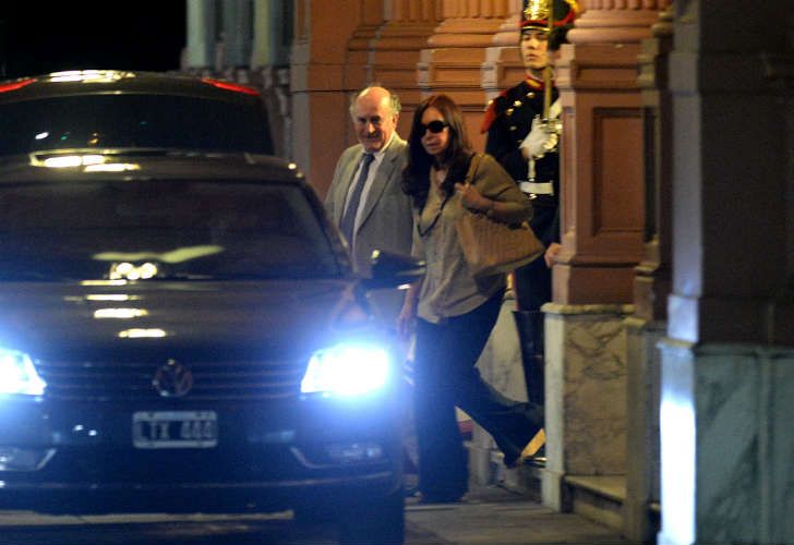 Cristina volvió a la Rosada por dos horas