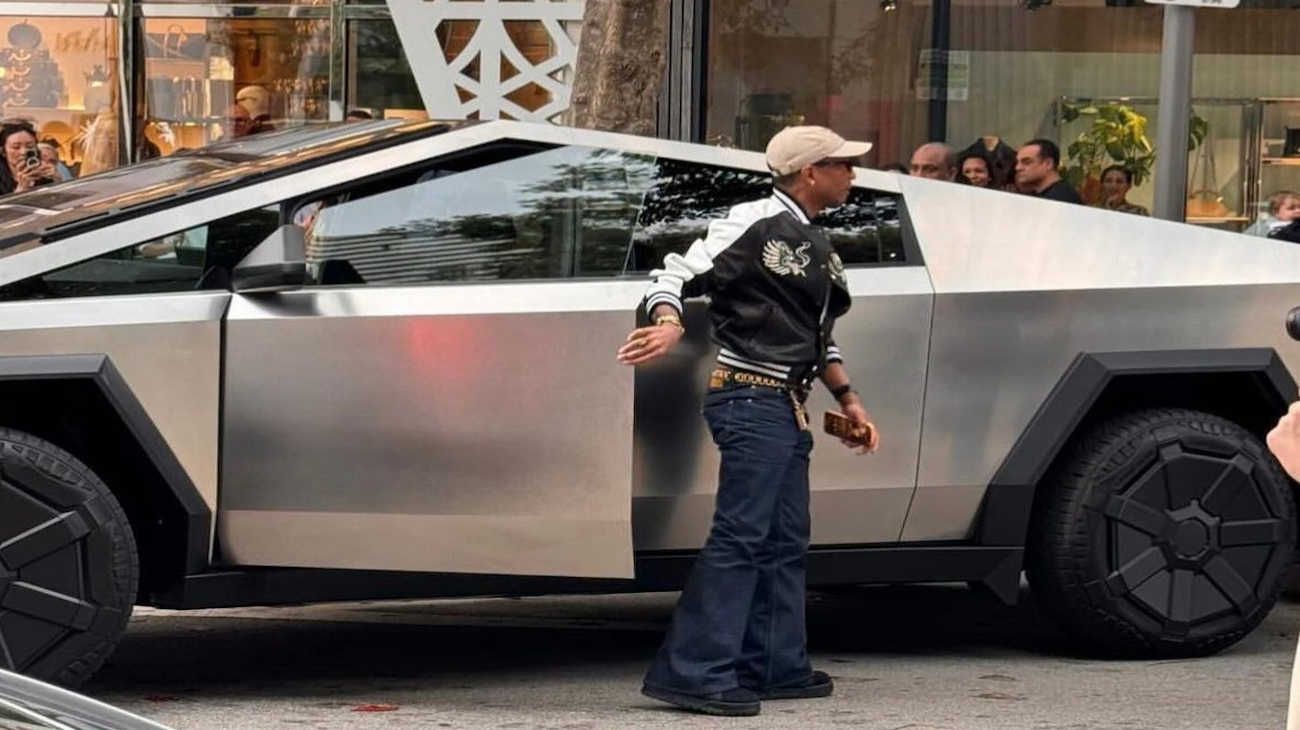 Elon Musk anunció que el 8 de agosto Tesla presentará "robotaxi"