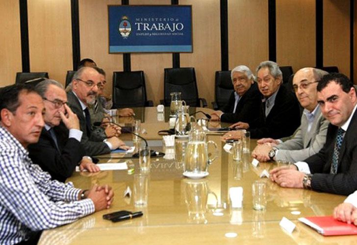 El Consejo del Salario define mínimo y empresarios aceptarían suba del 23% en cuotas