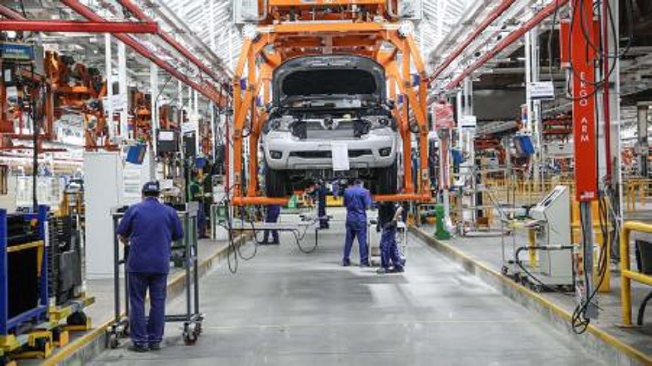 Crisis en el sector automotriz: “Solamente trabajaron 11 días hábiles”