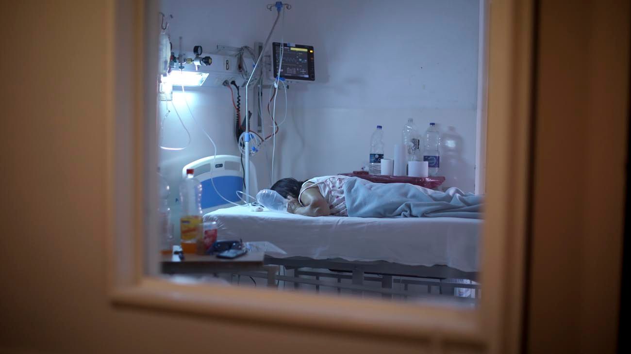Coronavirus: casi la mitad de las muertes registradas son de hace más de un mes