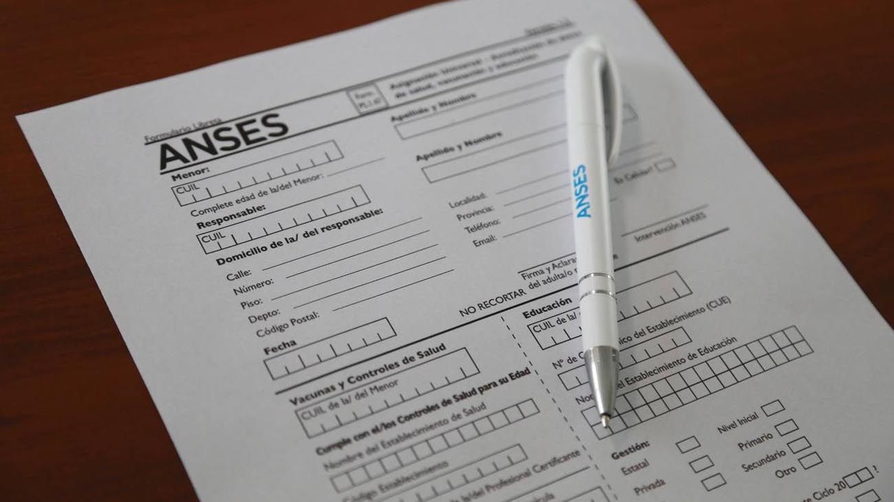 Libreta AUH: cómo cobrar los $ 10.752 extra llenando un formulario