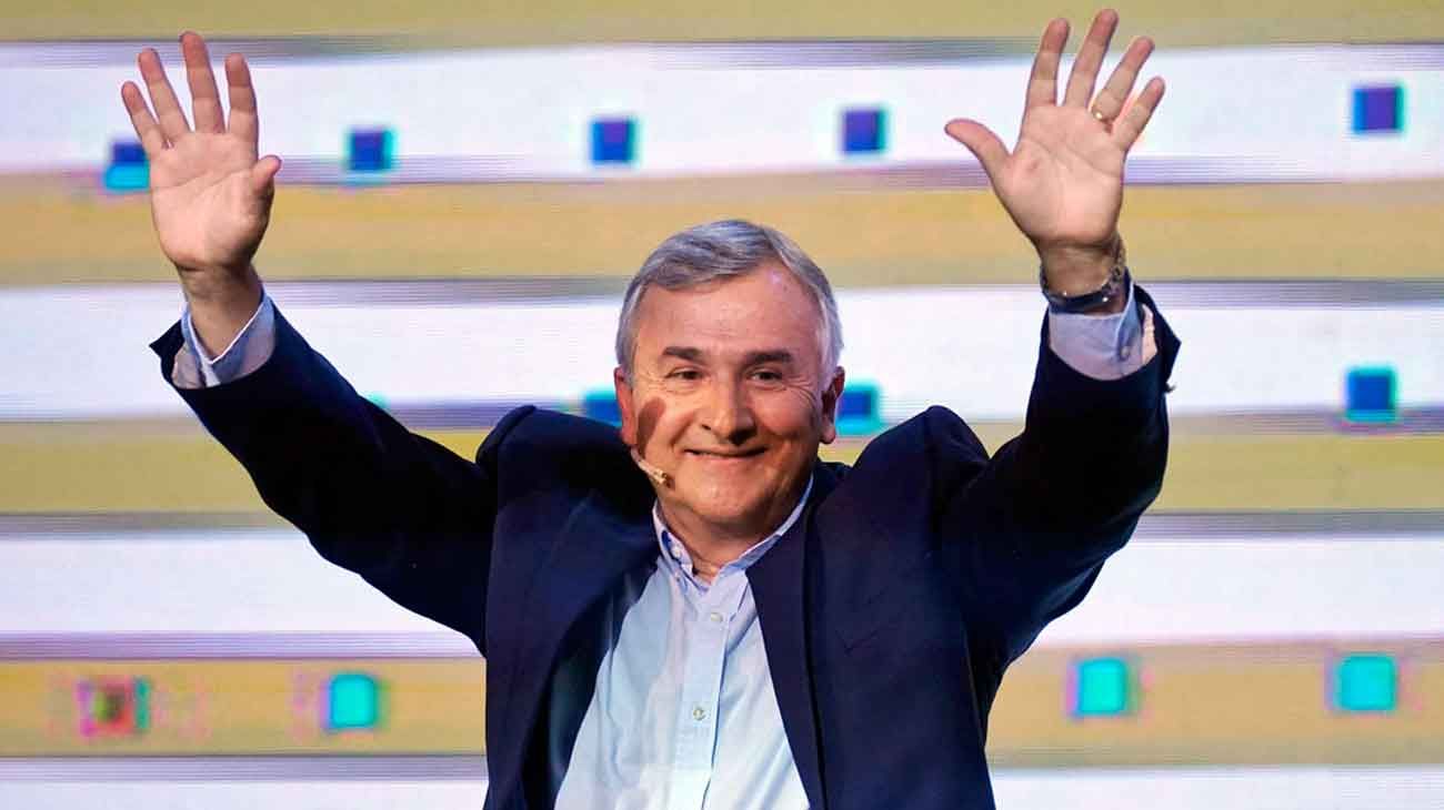 Morales se lanzó y ahora deberá unir al radicalismo