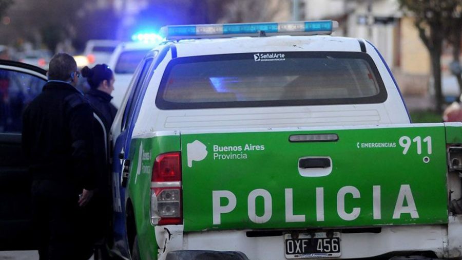 Tres policías fueron detenidos por robar un bolso con 500 mil pesos