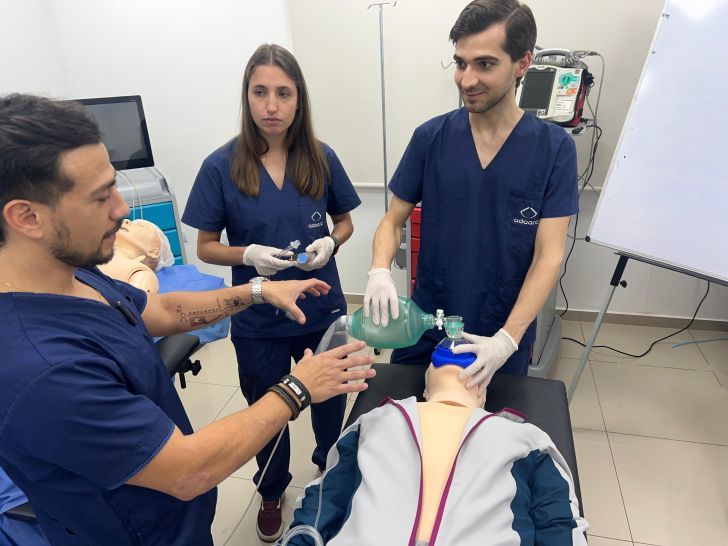 Un ‘simulador de cabeza’ se suma al centro de capacitación de Adaarc