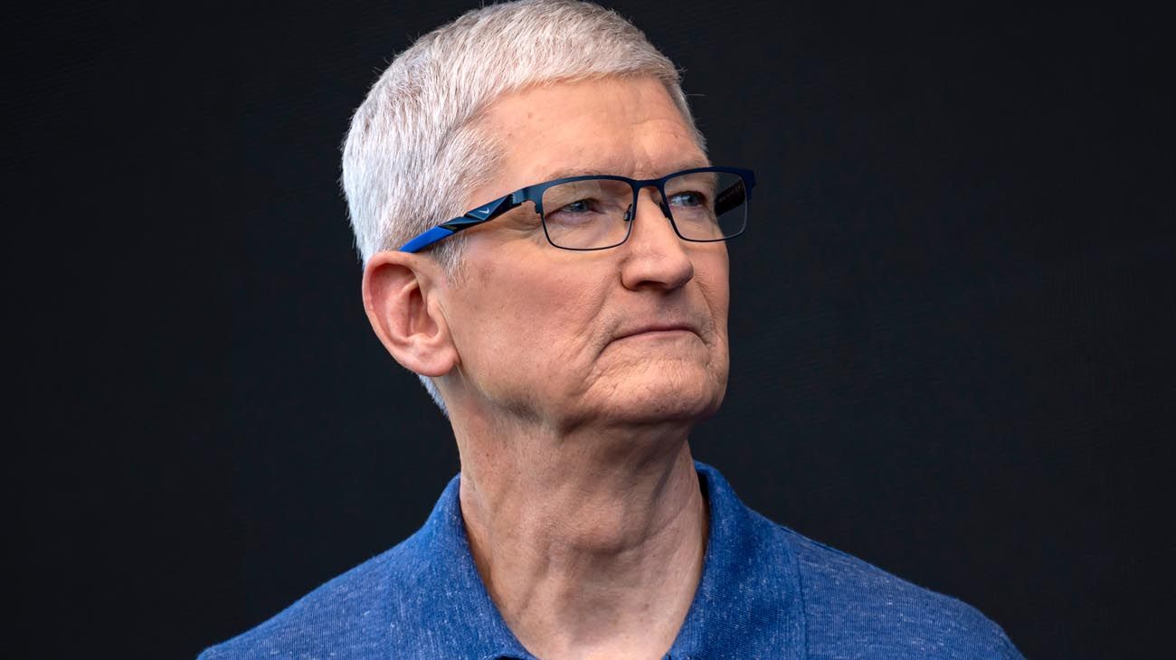 Trump presiona a Apple para que ponga fin a normas de diversidad