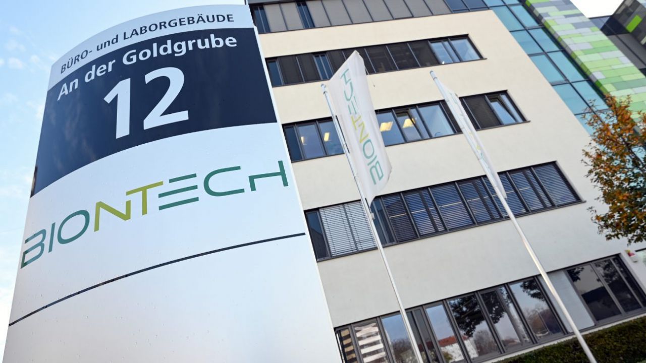 BioNTech planea enfocarse ahora en la investigación de superbacterias