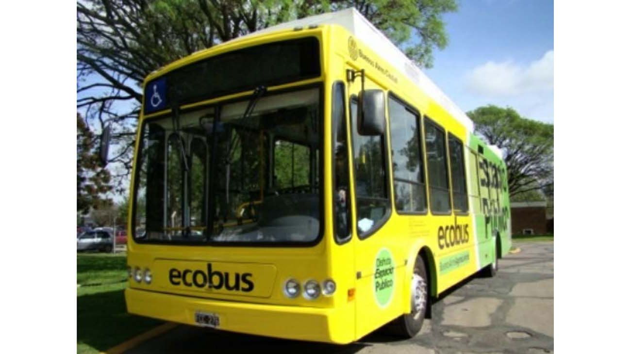 Buscan que camiones, buses y autos utilicen combustibles más amigables