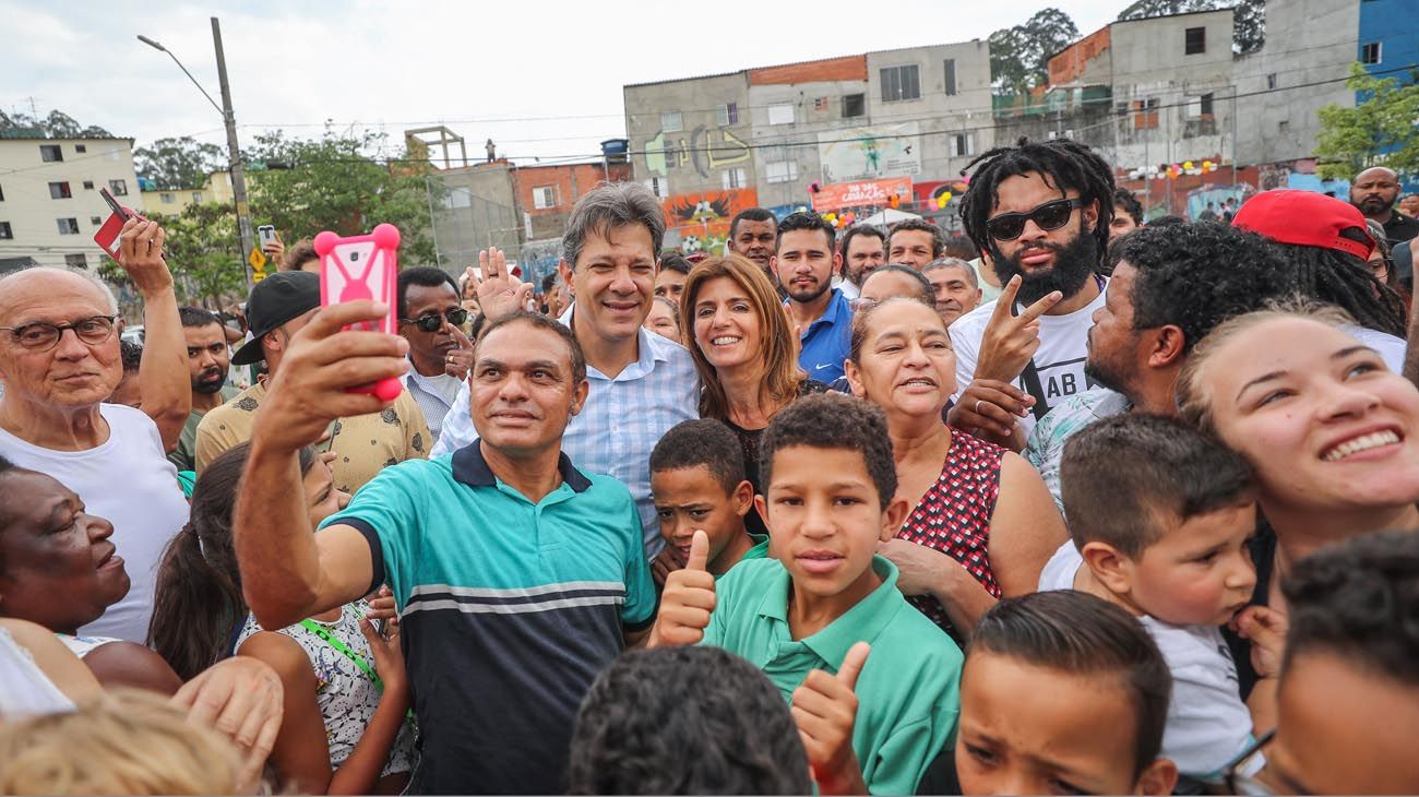 Haddad 2.0: corta el cordón umbilical con Lula y gira al centro político