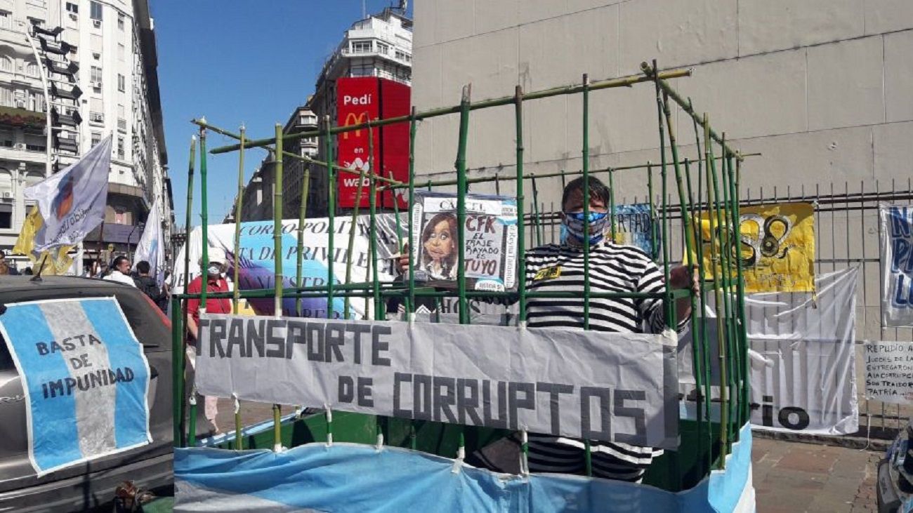 Una oposición confundida, la contraparte del 8N
