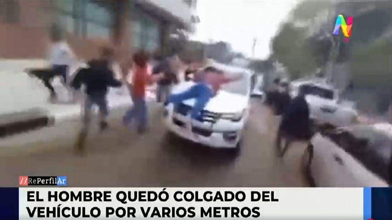 Formosa: Un ministro arrastró con su vehículo a un manifestante por varios metros